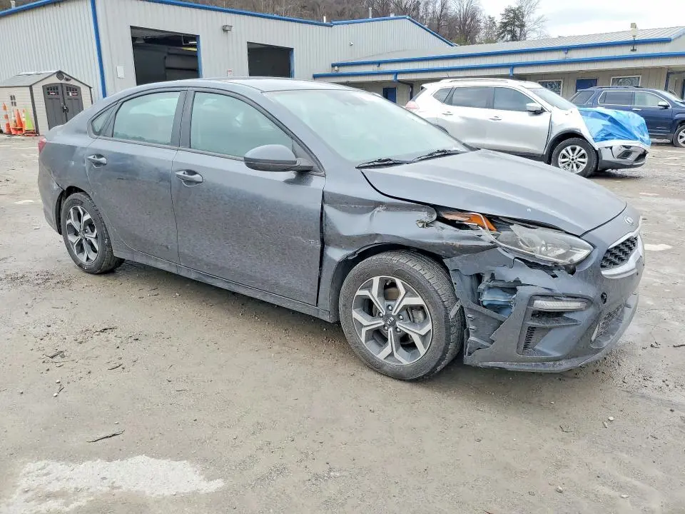 2021 KIA FORTE FE  