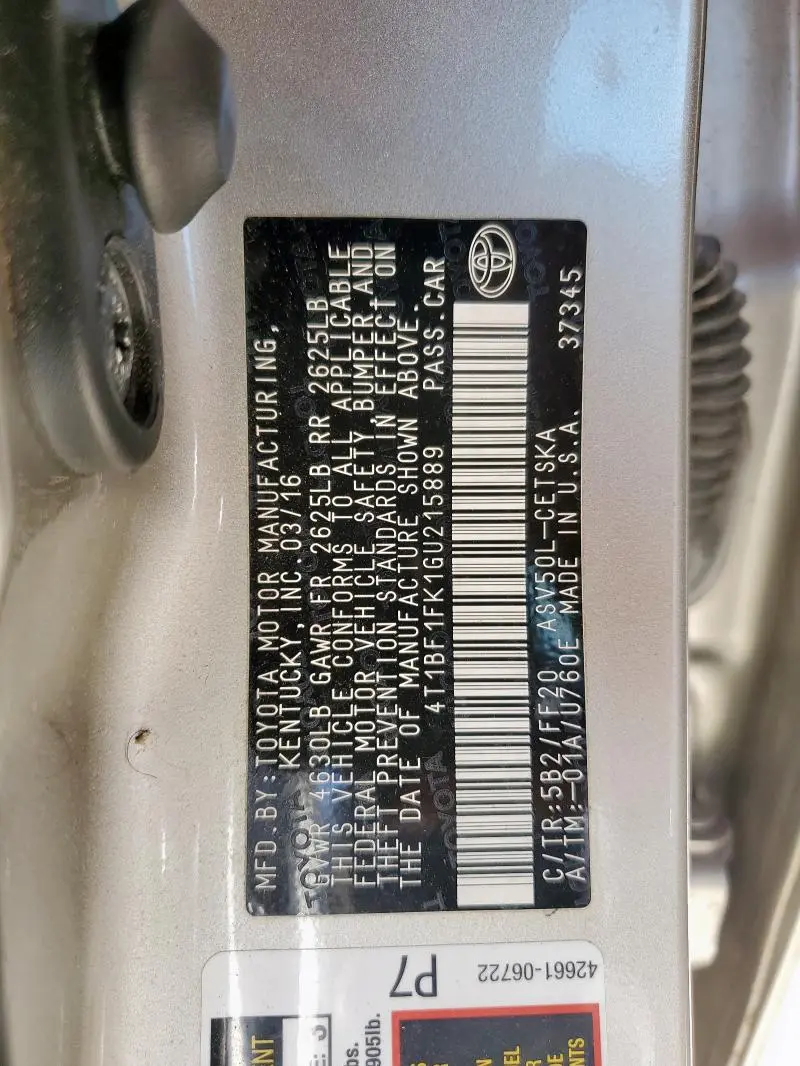 2016 TOYOTA CAMRY LE  