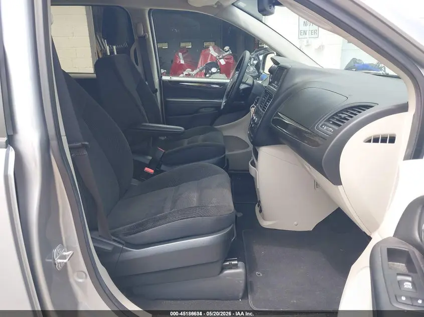 2019 DODGE GRAND CARAVAN SE