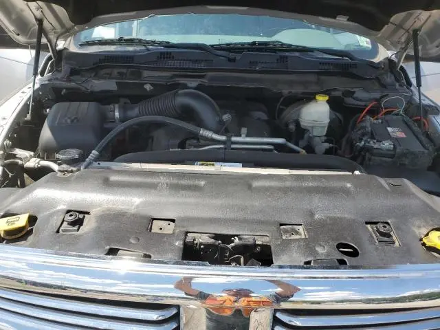 2016 RAM 1500 SLT  