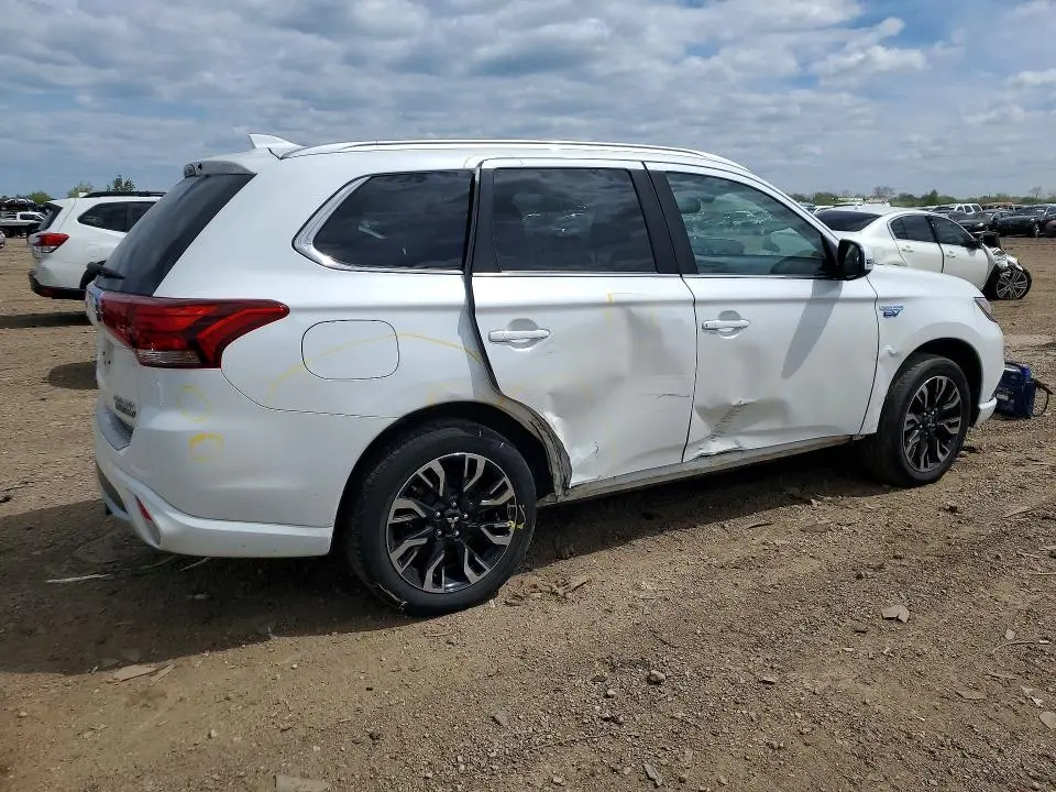 2018 MITSUBISHI OUTLANDER SE  