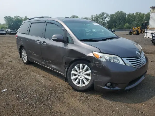 2014 TOYOTA SIENNA XLE  