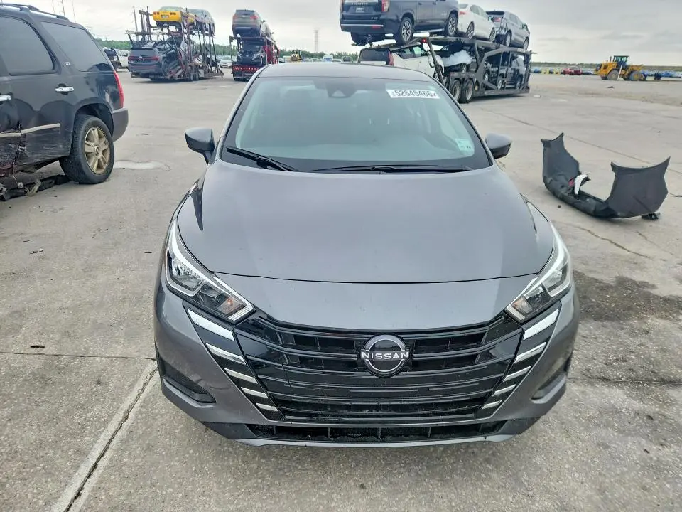 2024 NISSAN VERSA SV  