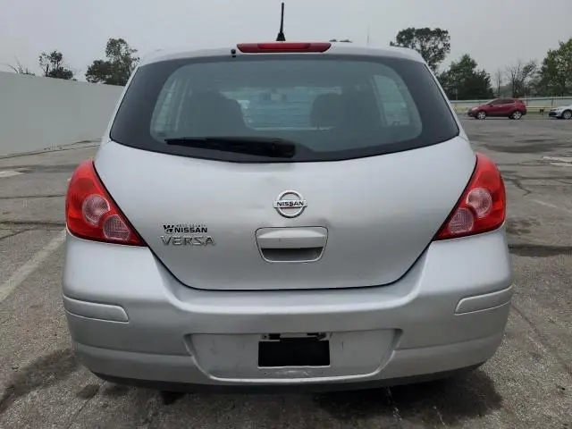 2011 NISSAN VERSA S