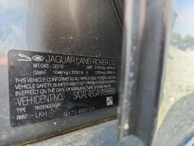 2017 JAGUAR XE PRESTIGE  