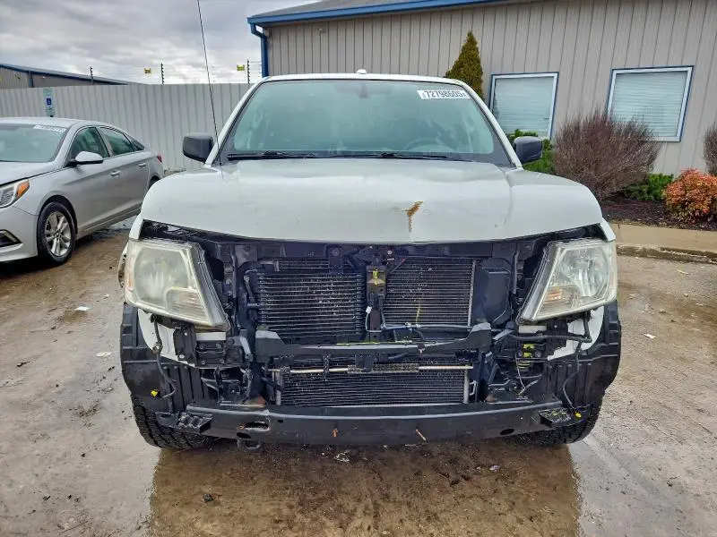 2015 NISSAN FRONTIER SV  