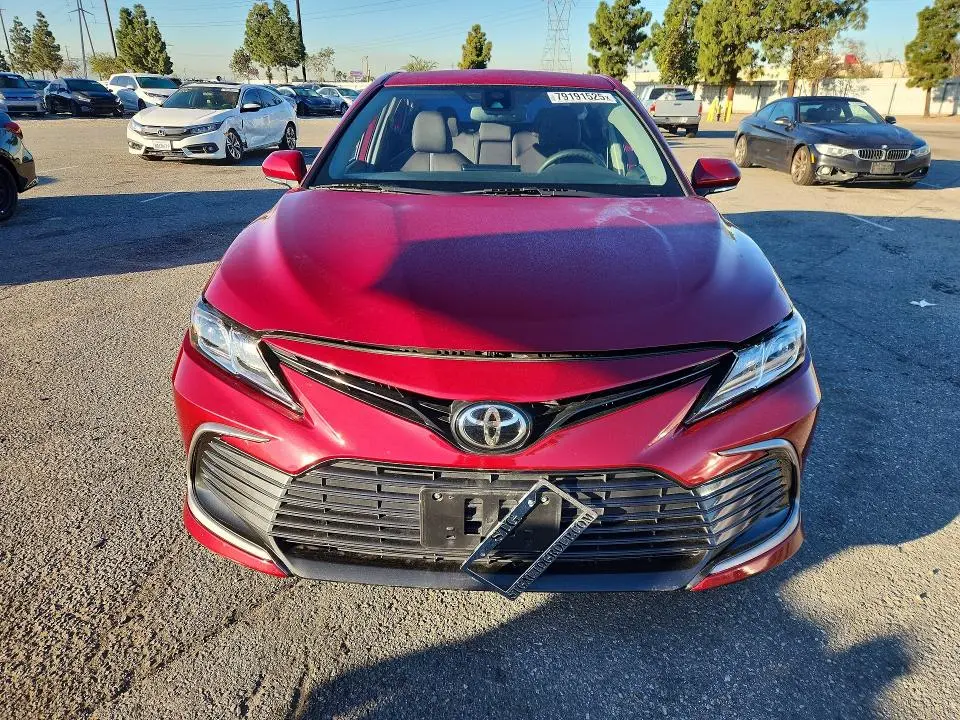 2021 TOYOTA CAMRY LE  