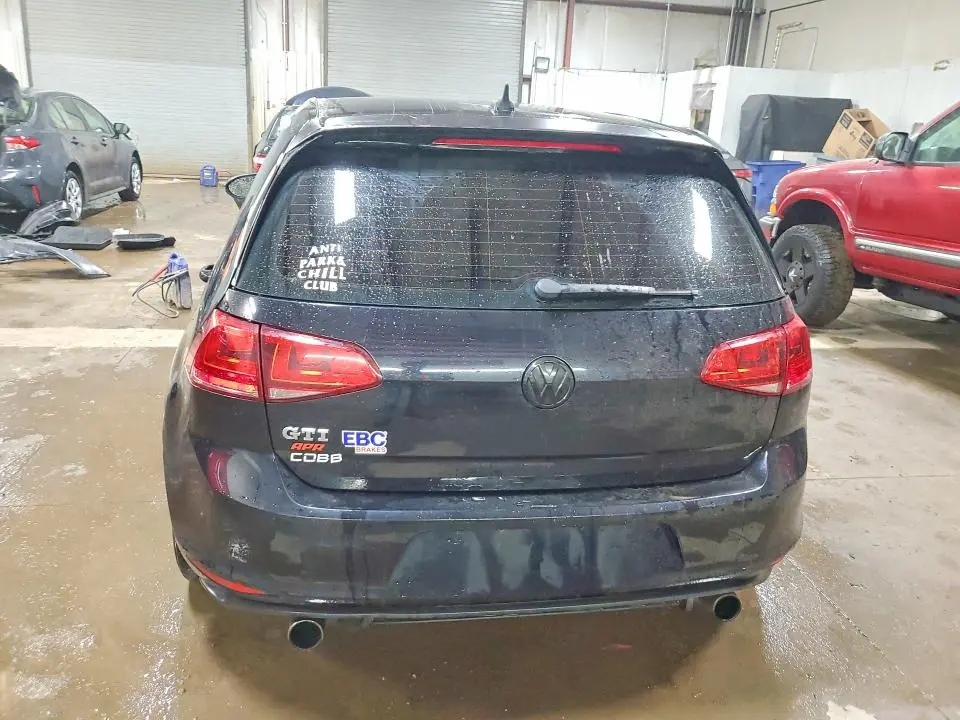 2017 VOLKSWAGEN GTI S  