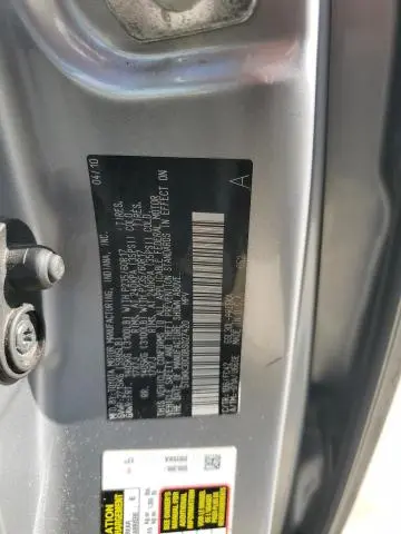 2011 TOYOTA SIENNA LE  