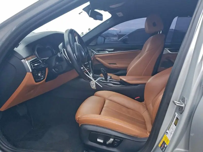 2018 BMW 530E   
