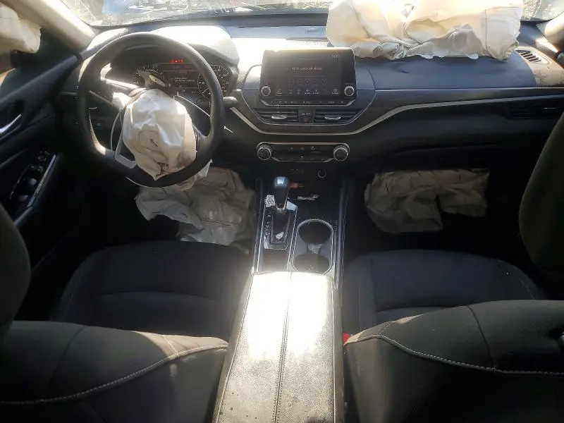 2023 NISSAN ALTIMA SV  