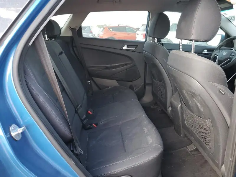 2020 HYUNDAI TUCSON SE  