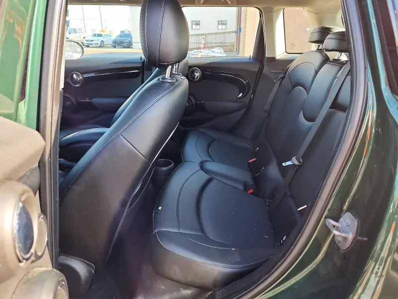 2015 MINI COOPER   