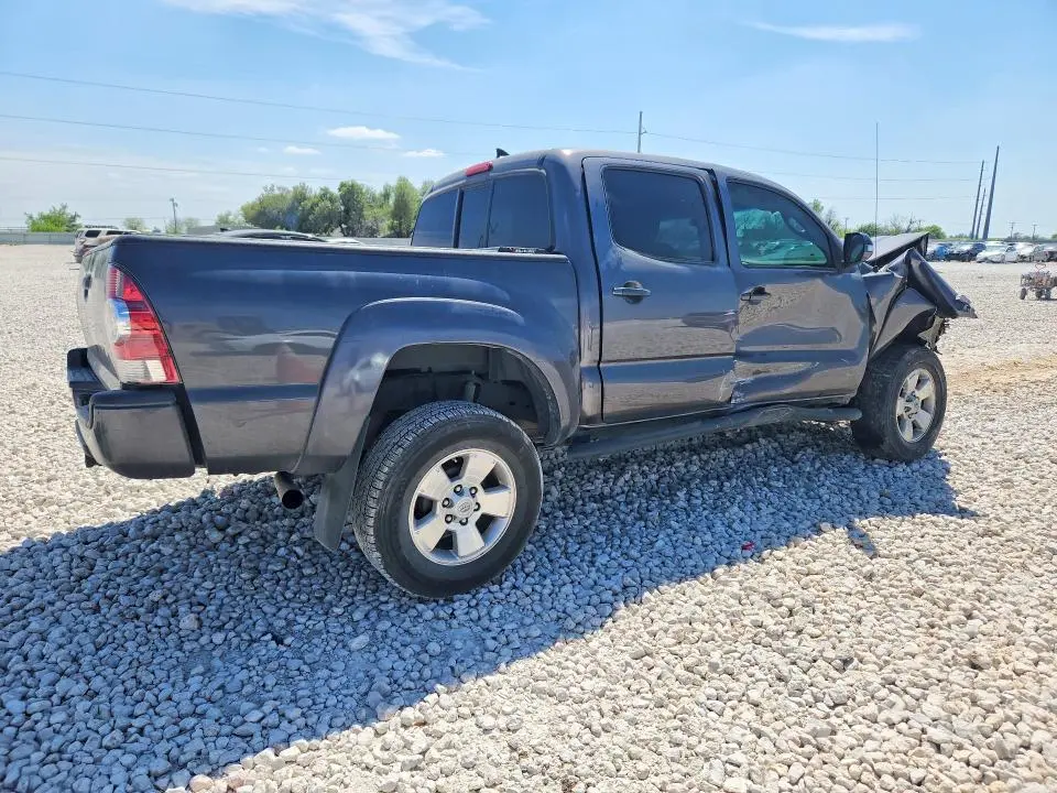 2015 TOYOTA TACOMA   