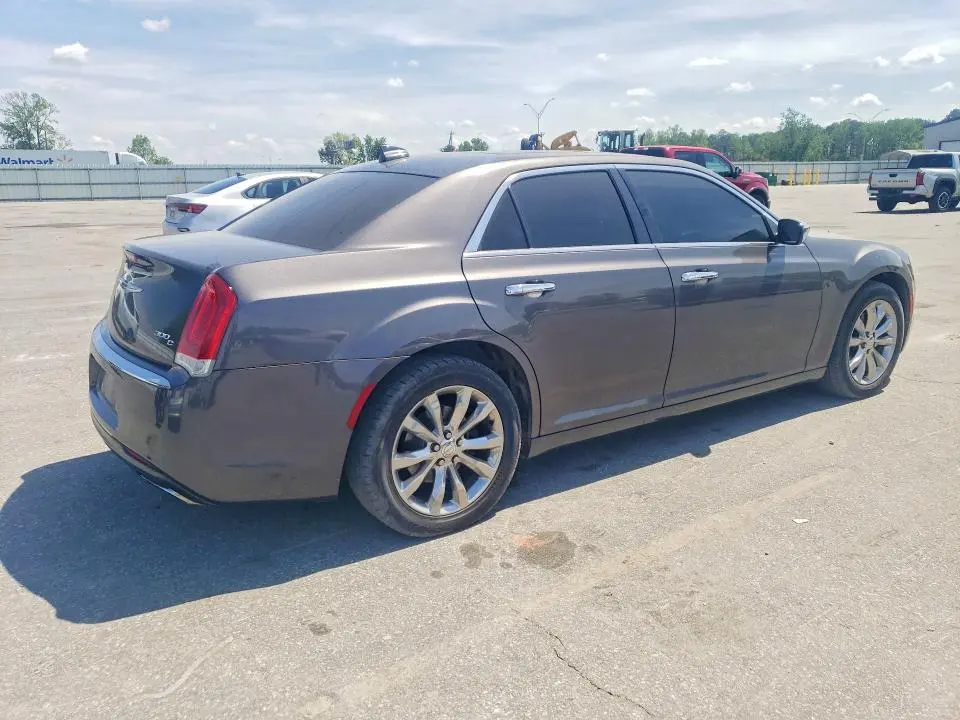 2016 CHRYSLER 300C   