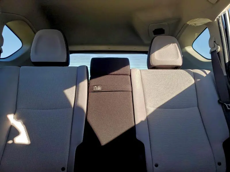 2017 TOYOTA RAV4 HV LE  