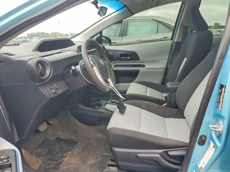 2013 TOYOTA PRIUS C ONE  