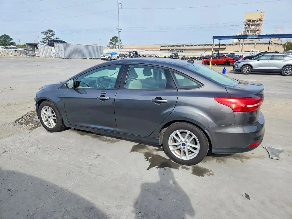 2016 FORD FOCUS SE  