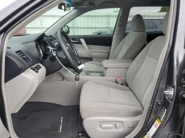 2013 TOYOTA HIGHLANDER BASE  