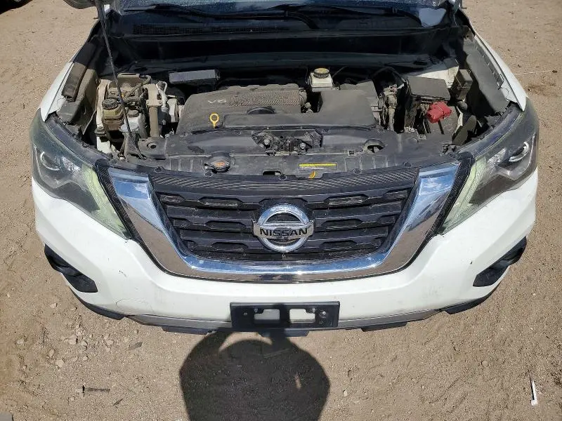 2018 NISSAN PATHFINDER SL  