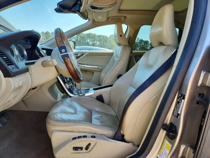 2012 VOLVO XC60 3.2  