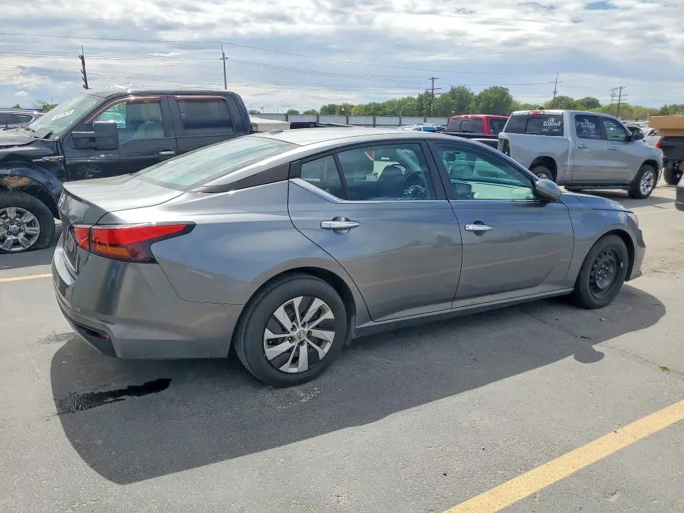2019 NISSAN ALTIMA S  