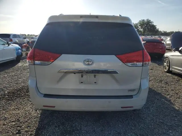 2012 TOYOTA SIENNA XLE  