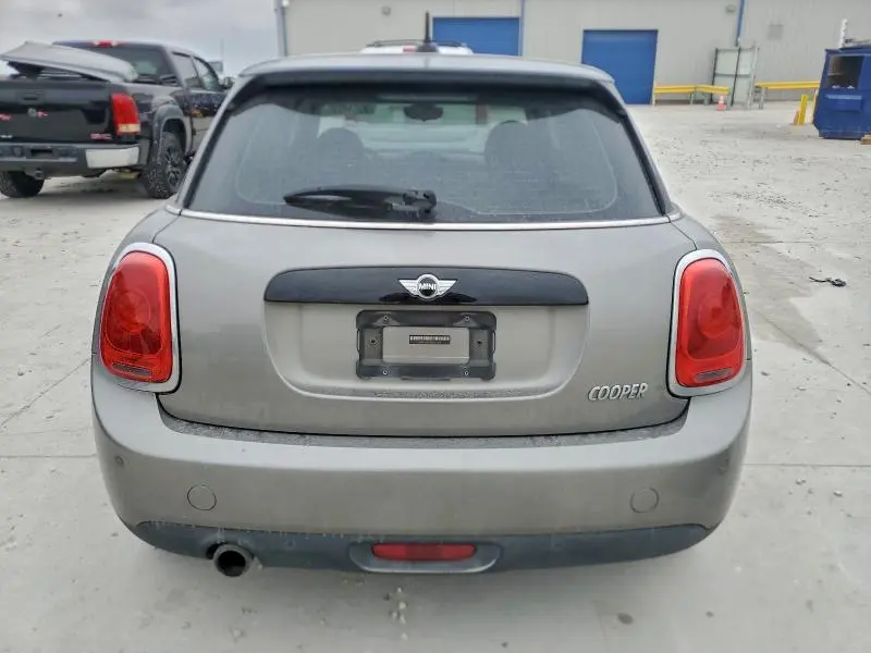 2016 MINI COOPER   