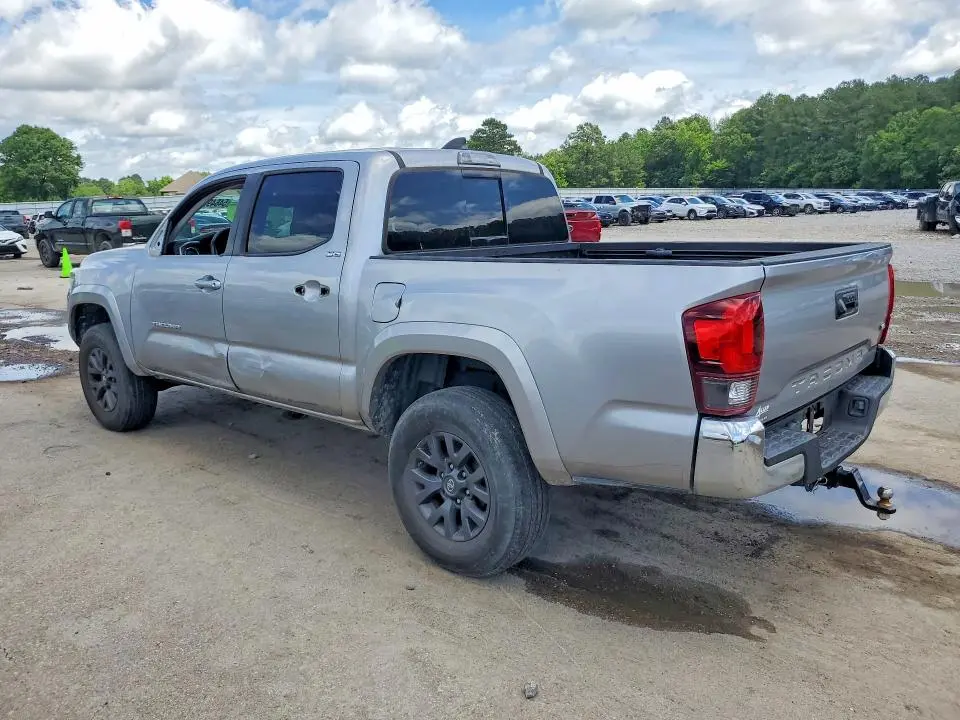 2020 TOYOTA TACOMA SR5 V6  