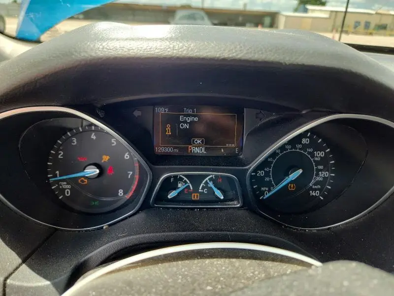 2015 FORD FOCUS SE  