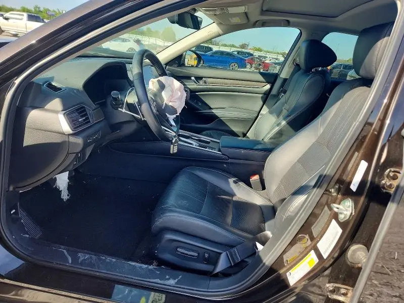 2018 HONDA ACCORD TOURING  