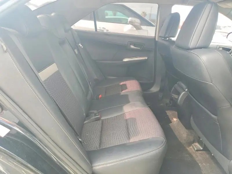 2014 TOYOTA CAMRY SE  