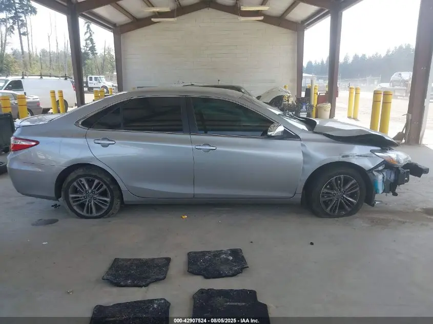 2016 TOYOTA CAMRY SE