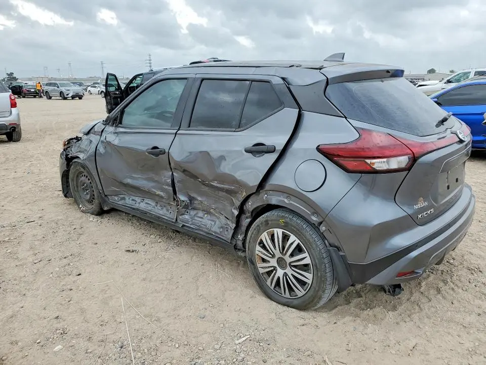 2021 NISSAN KICKS S  