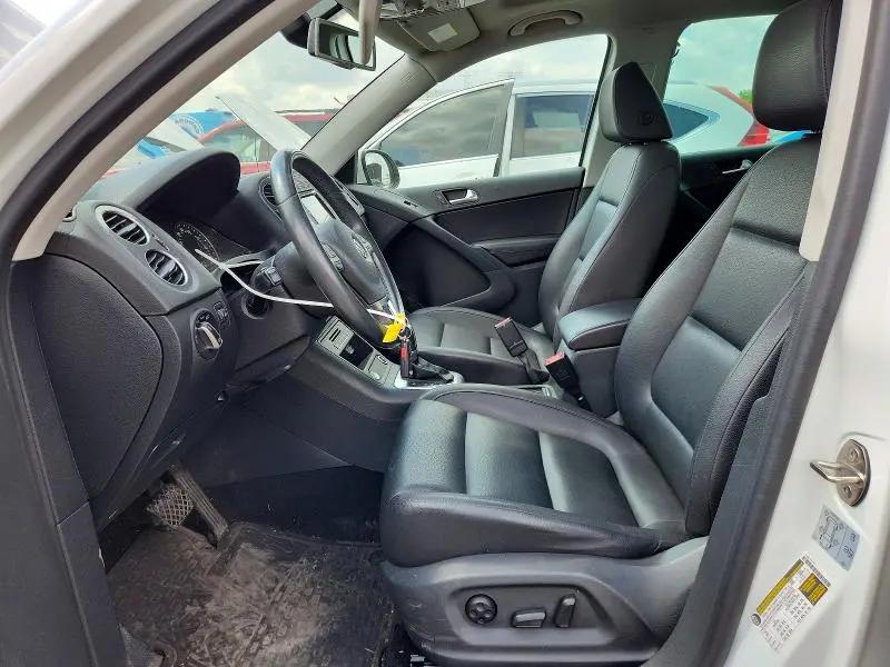 2016 VOLKSWAGEN TIGUAN S  