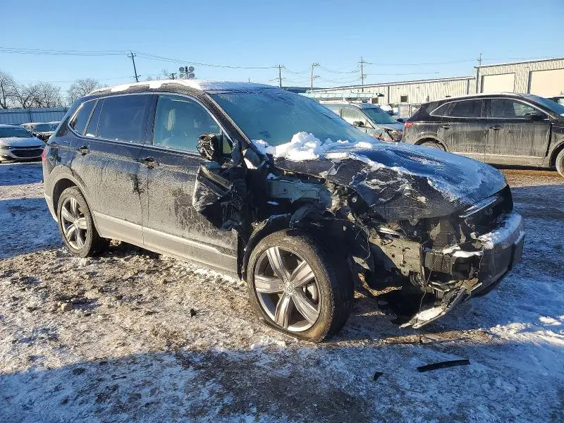 2021 VOLKSWAGEN TIGUAN SE  
