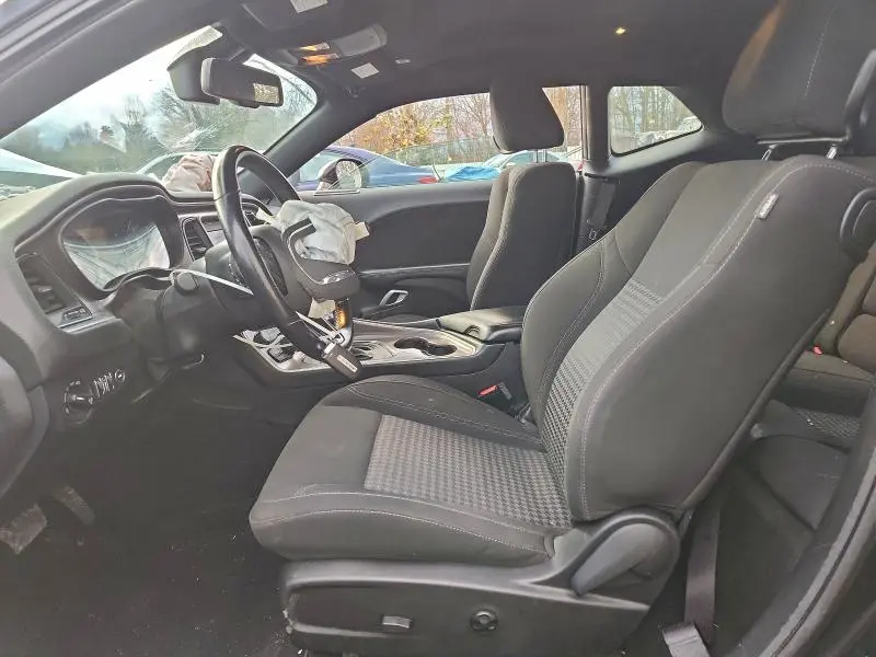 2021 DODGE CHALLENGER SXT  