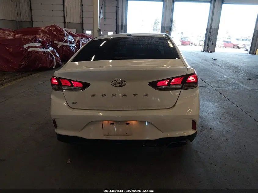 2018 HYUNDAI SONATA SE