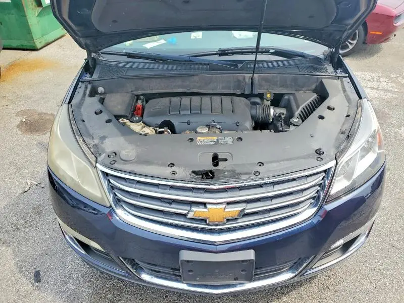 2015 CHEVROLET TRAVERSE LT  