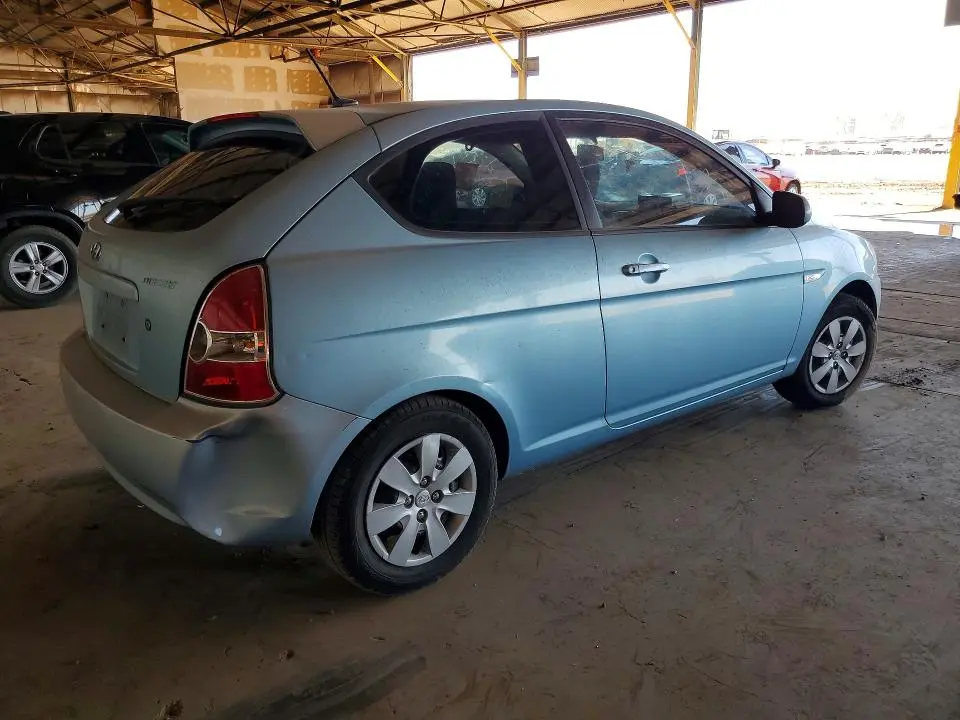 2011 HYUNDAI ACCENT GL  