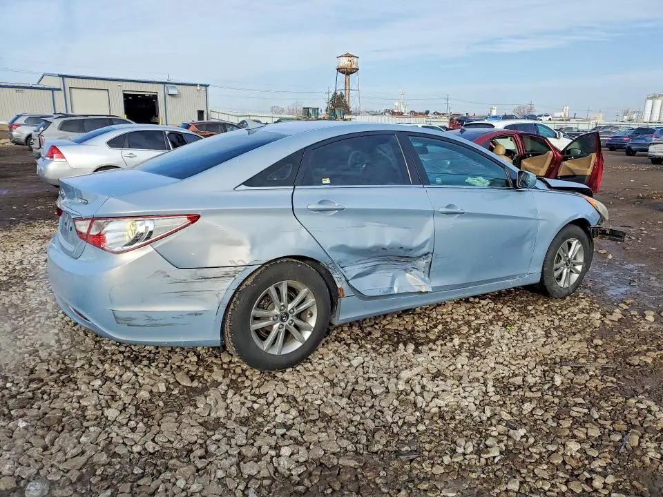 2011 HYUNDAI SONATA GLS  