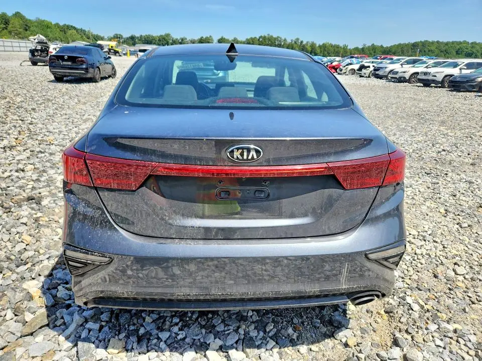 2019 KIA FORTE LXS  