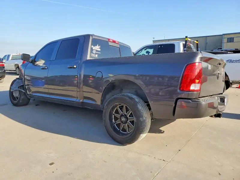 2019 RAM 1500 CLASSIC SLT  