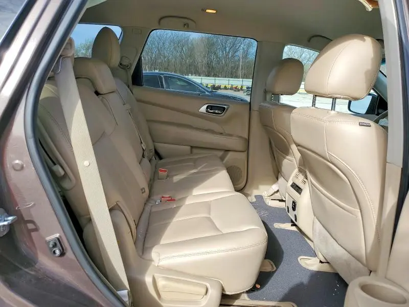 2015 NISSAN PATHFINDER SL  