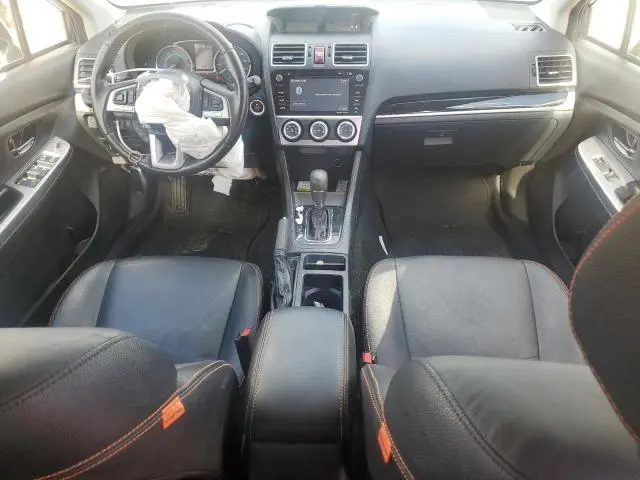 2016 SUBARU CROSSTREK LIMITED  