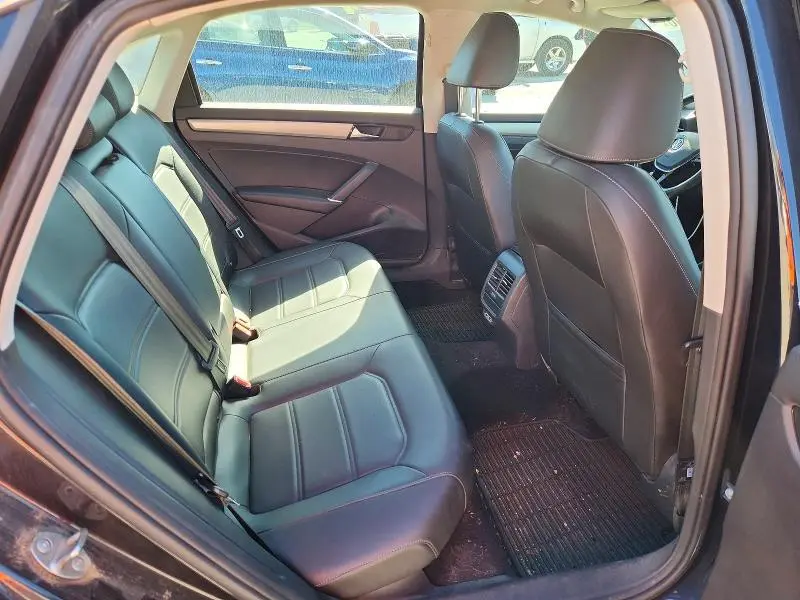 2020 VOLKSWAGEN PASSAT SE  
