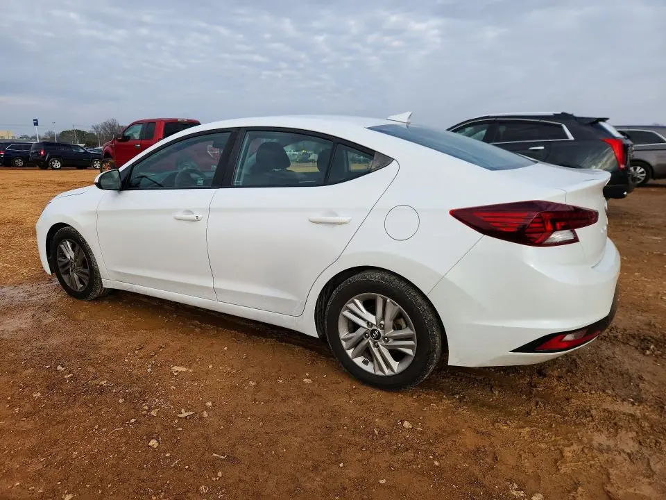 2019 HYUNDAI ELANTRA SEL  