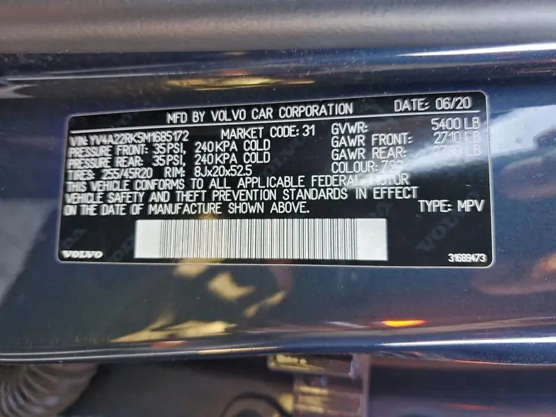 2021 VOLVO XC60 T6 MOMENTUM  