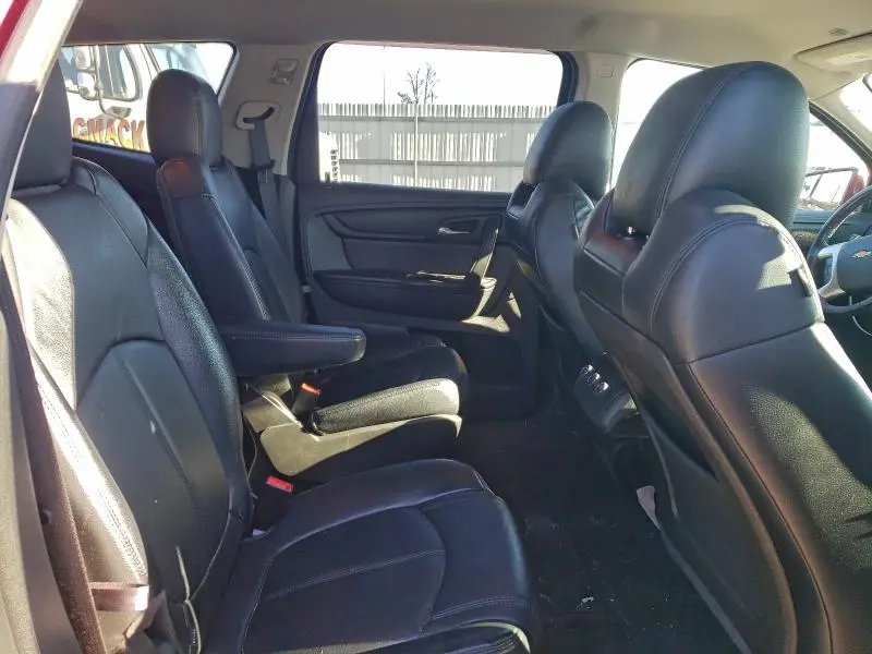 2013 CHEVROLET TRAVERSE LT  