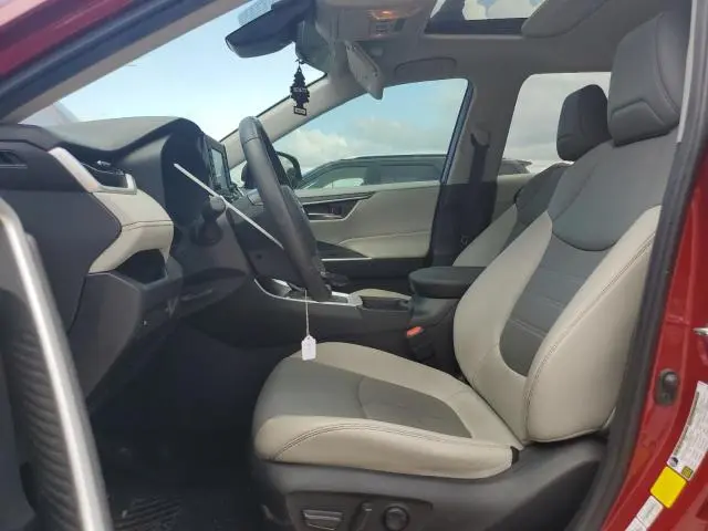 2021 TOYOTA RAV4 XLE PREMIUM  